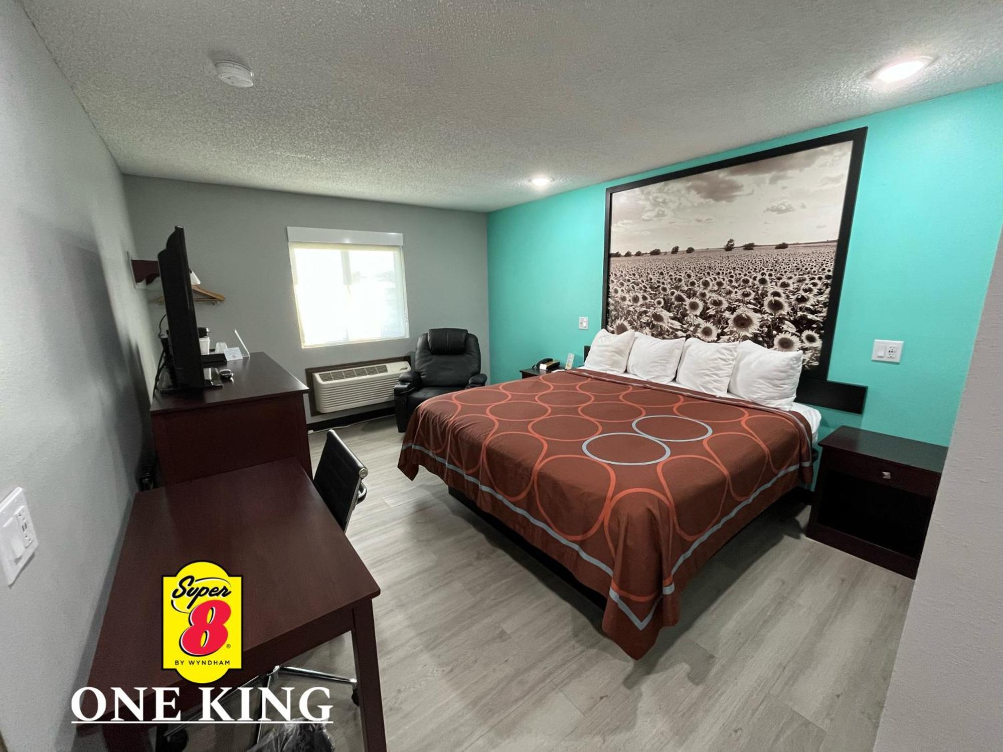 Super 8 By Wyndham Emporia Motel Luaran gambar